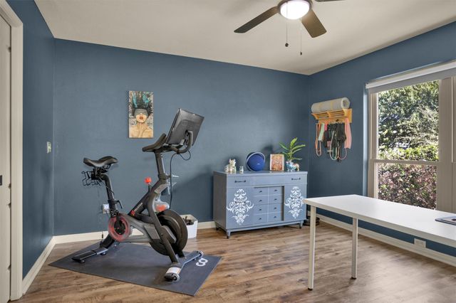 1906 Round Table, New Braunfels, TX 78130