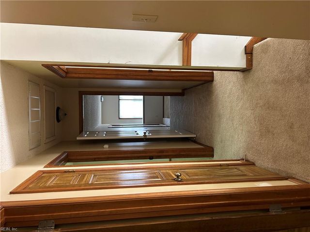 548 Currituck DR, Chesapeake, VA 23322