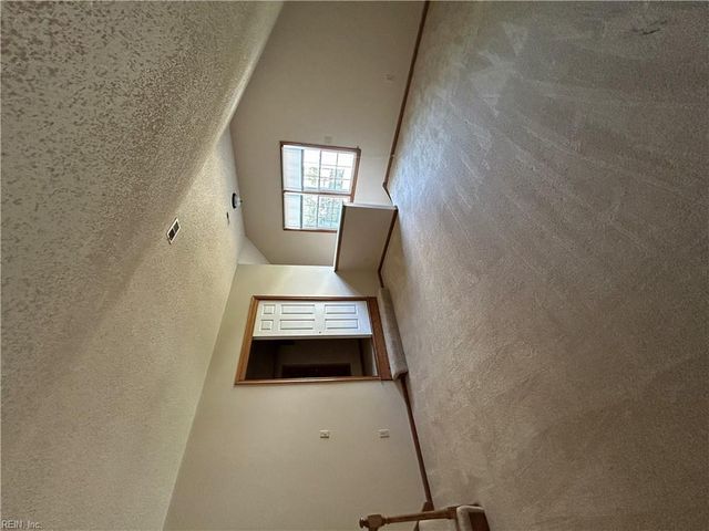 548 Currituck DR, Chesapeake, VA 23322