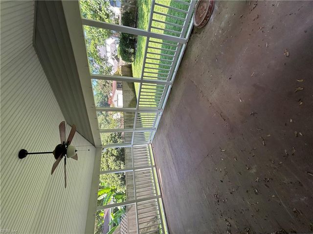 548 Currituck DR, Chesapeake, VA 23322