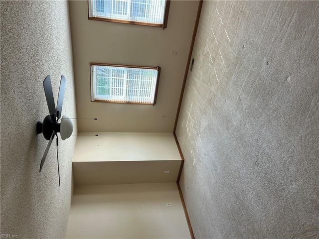 548 Currituck DR, Chesapeake, VA 23322