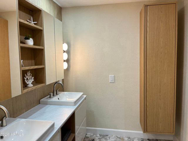 9729 E NAVAJO Place, Sun Lakes, AZ 85248