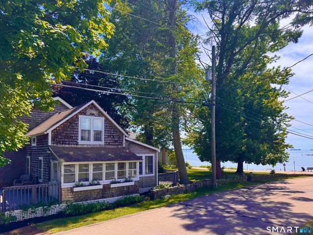 6 Hopkins Street, Stonington, CT 06378