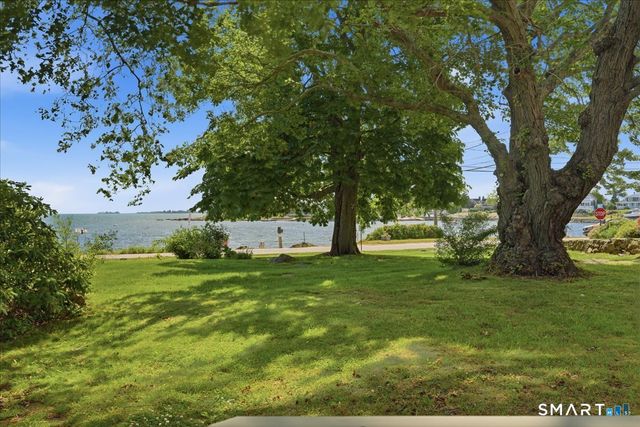 6 Hopkins Street, Stonington, CT 06378