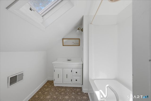 6 Hopkins Street, Stonington, CT 06378