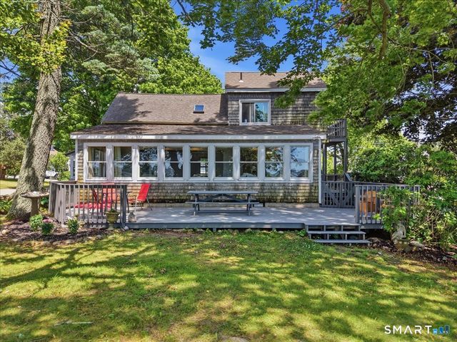 6 Hopkins Street, Stonington, CT 06378