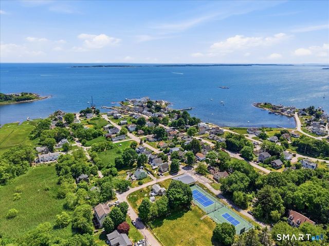 6 Hopkins Street, Stonington, CT 06378