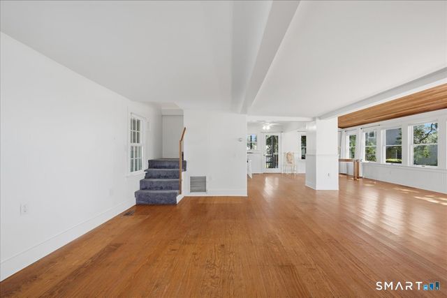 6 Hopkins Street, Stonington, CT 06378