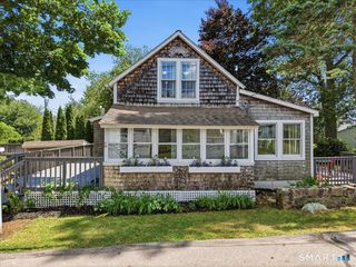 6 Hopkins Street, Stonington, CT 06378