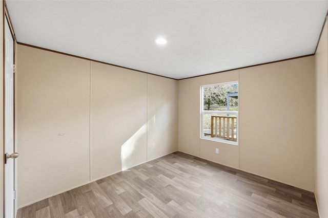 279 Carlisle Court, Springtown, TX 76082