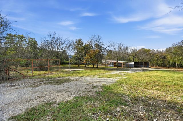 279 Carlisle Court, Springtown, TX 76082