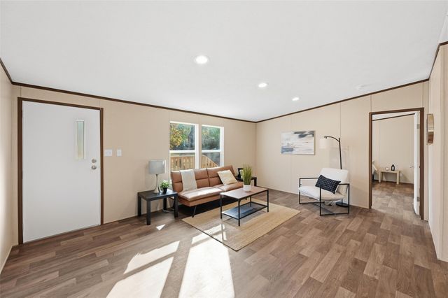 279 Carlisle Court, Springtown, TX 76082