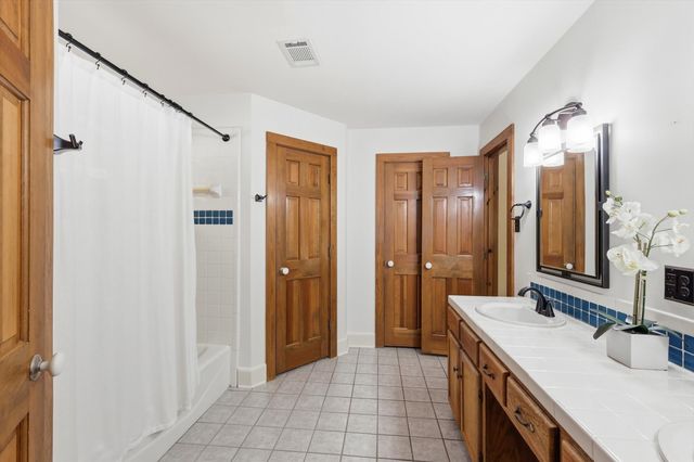 613 Evergreen Drive, Hurst, TX 76054