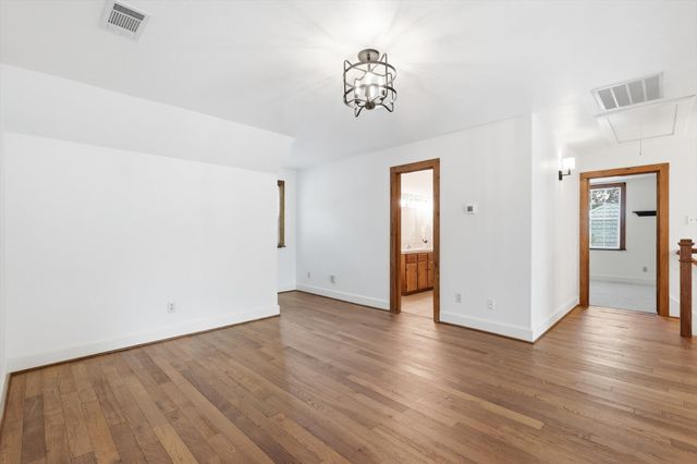 613 Evergreen Drive, Hurst, TX 76054