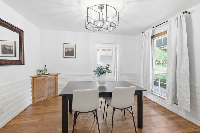 613 Evergreen Drive, Hurst, TX 76054