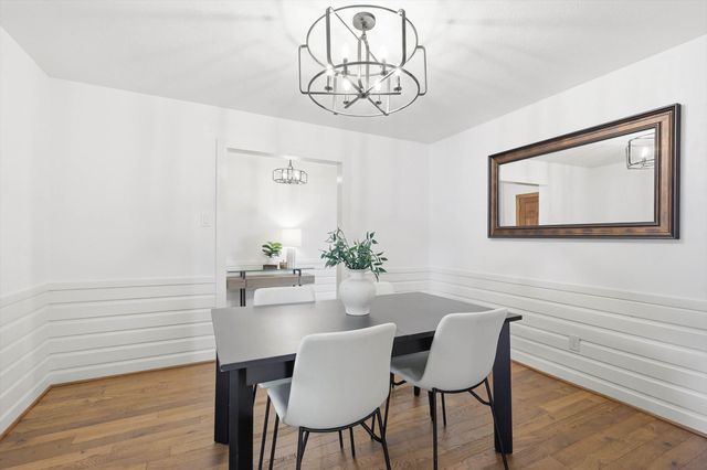 613 Evergreen Drive, Hurst, TX 76054