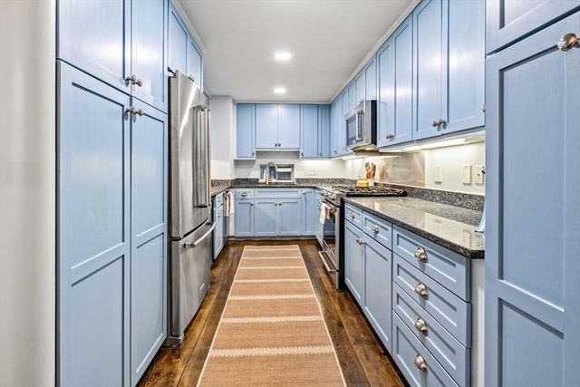 48 Beacon St 1R, Boston, MA 02108