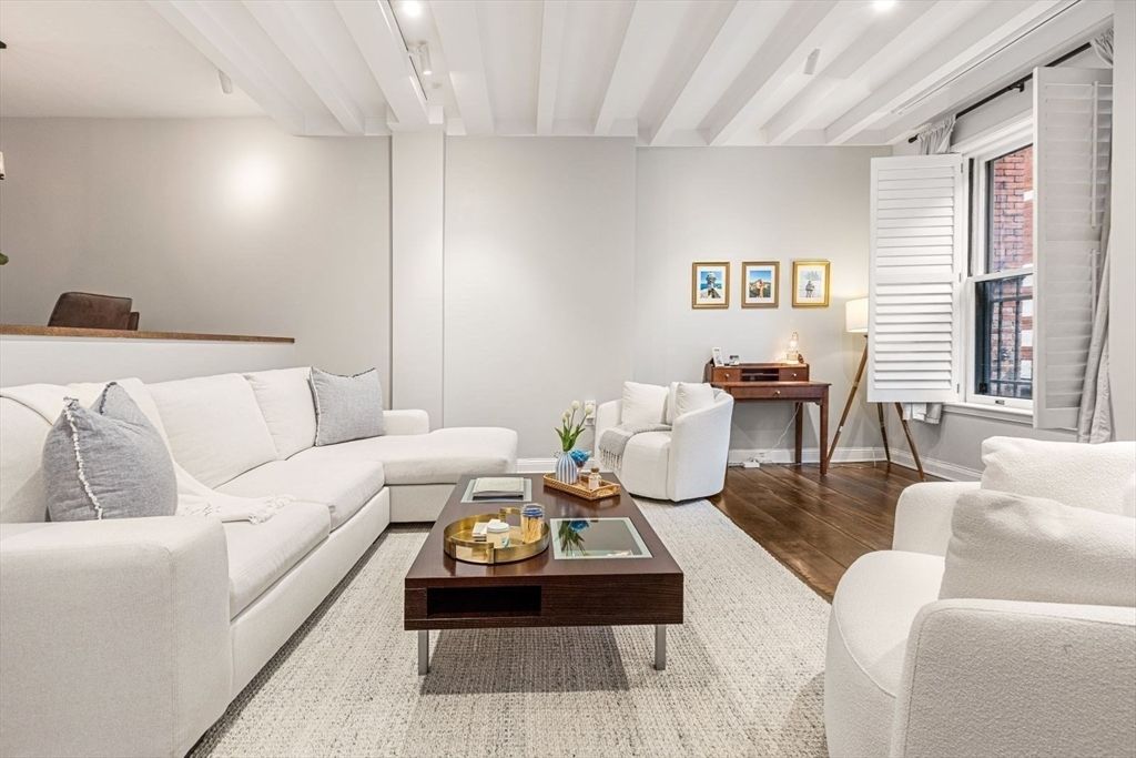 48 Beacon St 1R, Boston, MA 02108