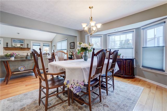 89 Creek Ridge, Pittsford, NY 14534
