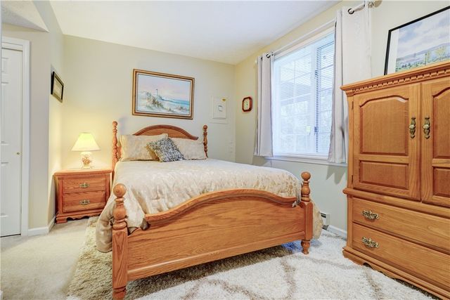 89 Creek Ridge, Pittsford, NY 14534