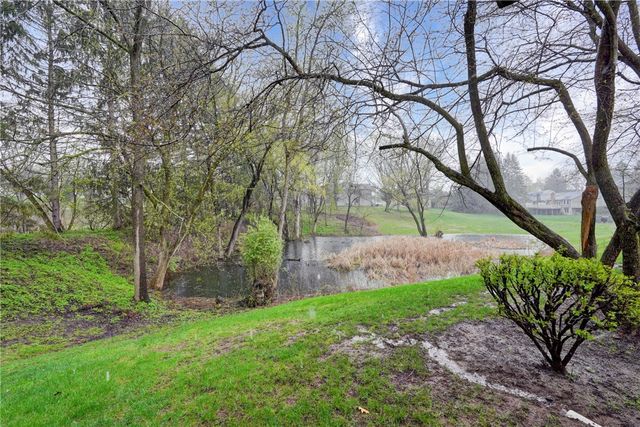 89 Creek Ridge, Pittsford, NY 14534