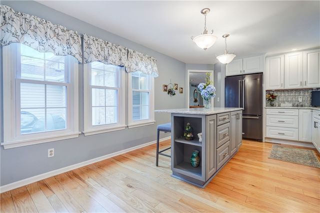 89 Creek Ridge, Pittsford, NY 14534