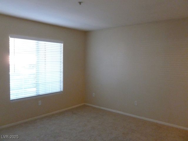 7631 Tackle Drive 108, Las Vegas, NV 89128