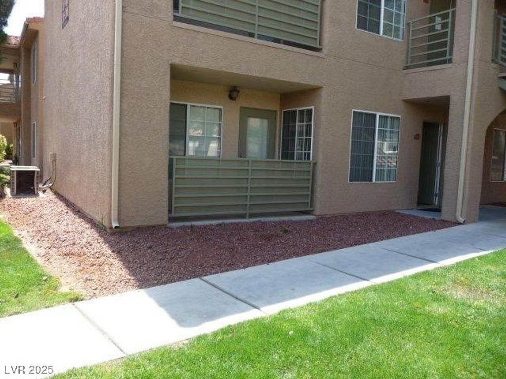 7631 Tackle Drive 108, Las Vegas, NV 89128