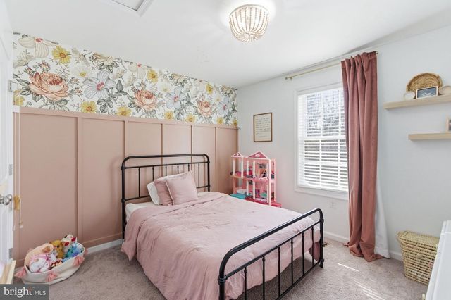 140 BASIN DR, Inwood, WV 25428