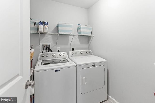 140 BASIN DR, Inwood, WV 25428