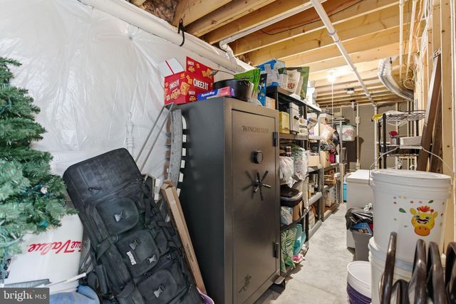 140 BASIN DR, Inwood, WV 25428