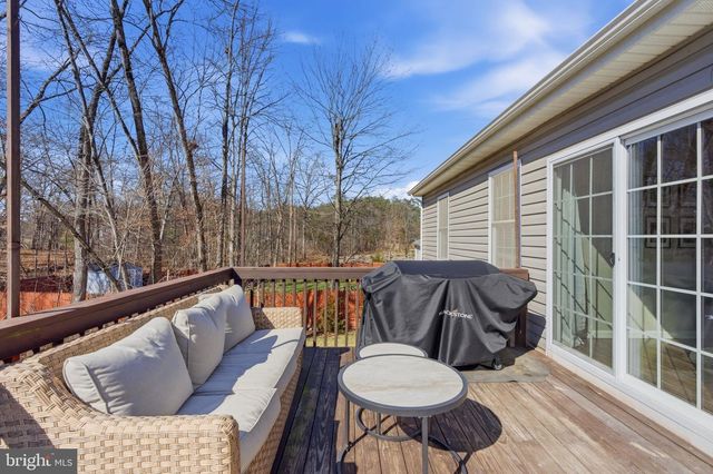 140 BASIN DR, Inwood, WV 25428