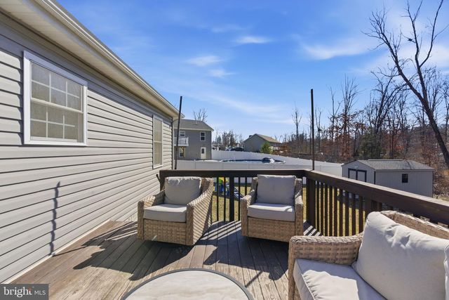 140 BASIN DR, Inwood, WV 25428