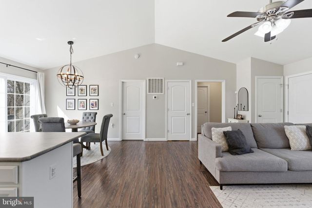 140 BASIN DR, Inwood, WV 25428