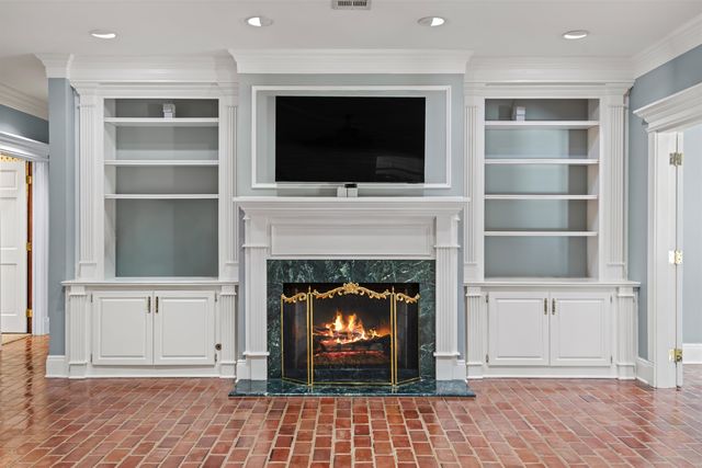 107 Talbot Dr, Houma, LA 70360