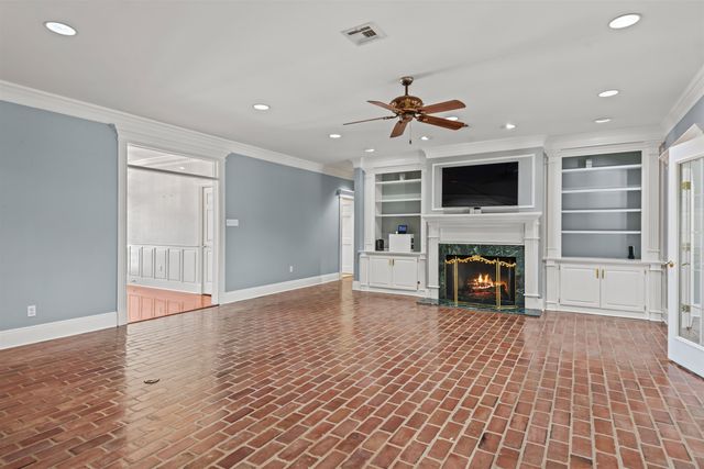 107 Talbot Dr, Houma, LA 70360