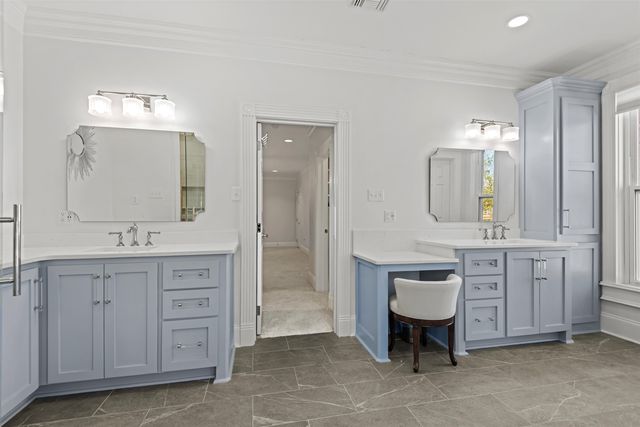 107 Talbot Dr, Houma, LA 70360