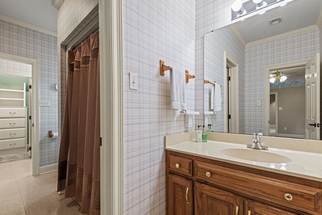 107 Talbot Dr, Houma, LA 70360