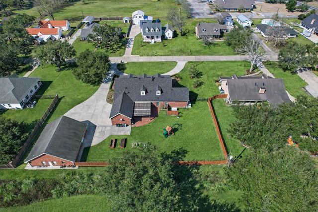 107 Talbot Dr, Houma, LA 70360