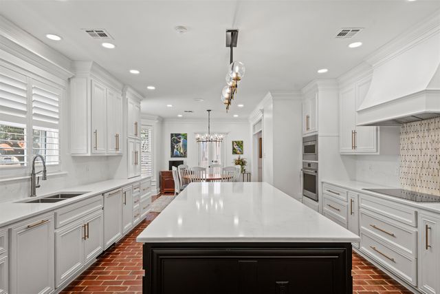 107 Talbot Dr, Houma, LA 70360