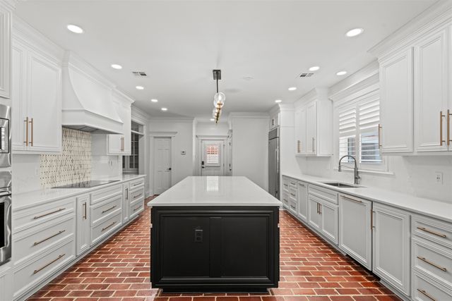 107 Talbot Dr, Houma, LA 70360