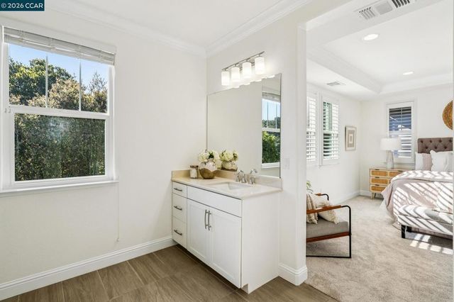 15 Hazel Tree Ridge, Orinda, CA 94563