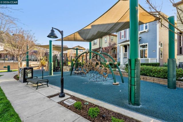 15 Hazel Tree Ridge, Orinda, CA 94563