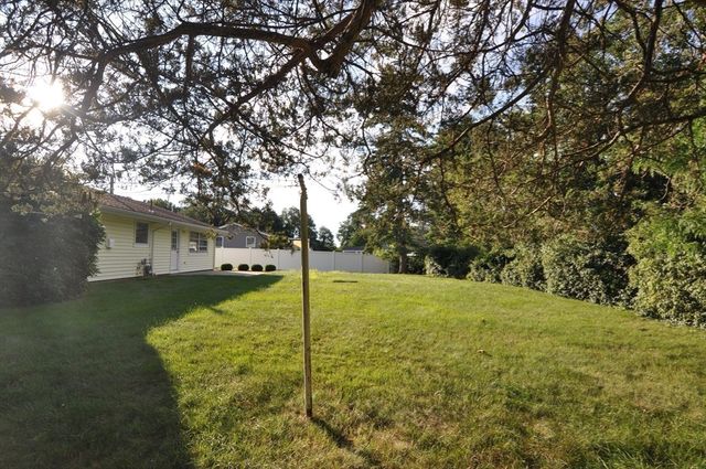 4 Blackstone St, Peabody, MA 01960