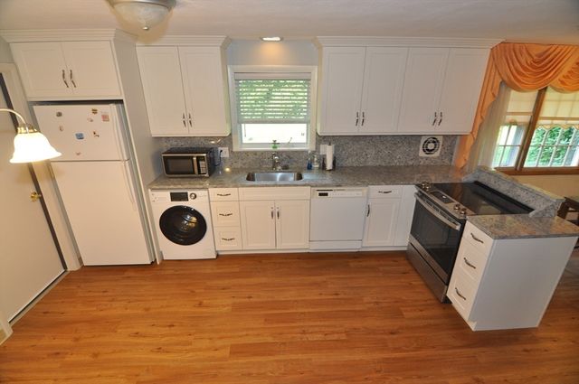 4 Blackstone St, Peabody, MA 01960