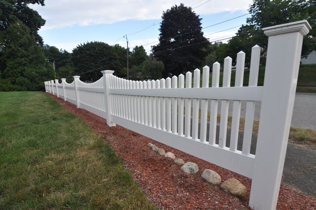 4 Blackstone St, Peabody, MA 01960