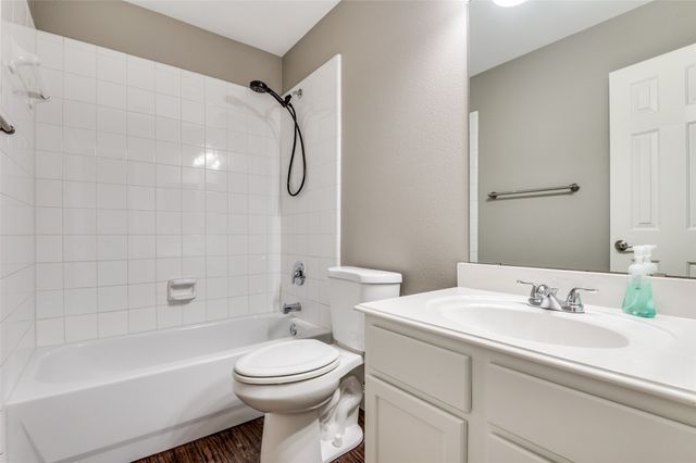 3268 Yeltes, Grand Prairie, TX 75054