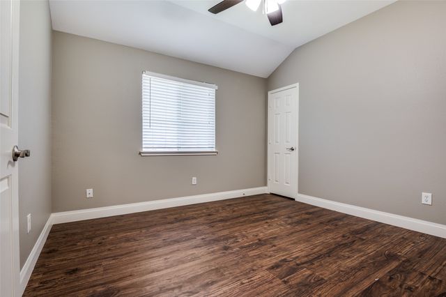 3268 Yeltes, Grand Prairie, TX 75054