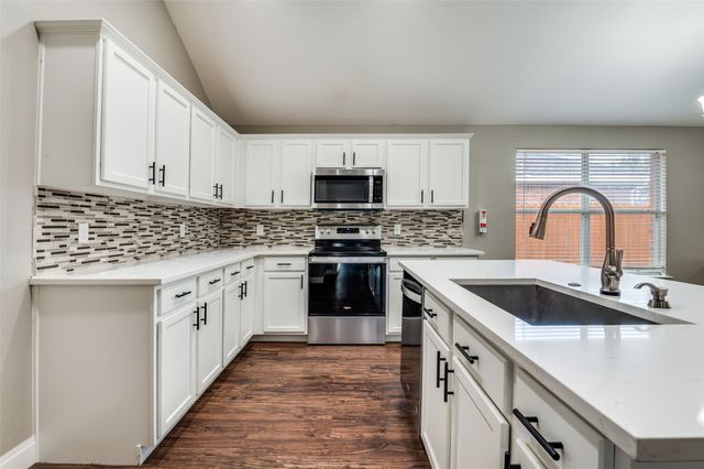 3268 Yeltes, Grand Prairie, TX 75054