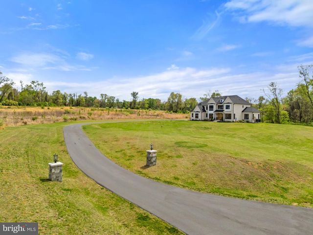 23084 AFFIRMED PARK CT, Middleburg, VA 20117
